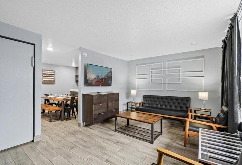 호텔 Celebration Suites