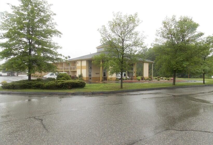 فندق Center Street Value Inn