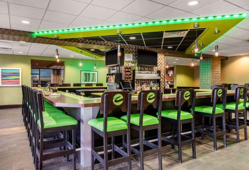 هتل Holiday Inn Nashville Downtown   Stadium, An Ihg