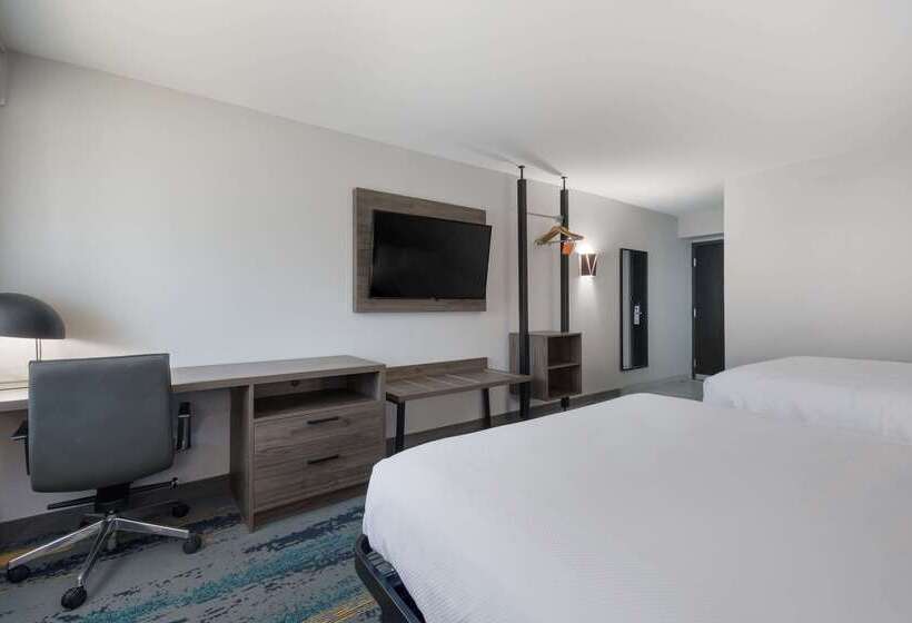 فندق Clarion Pointe Okc Airport