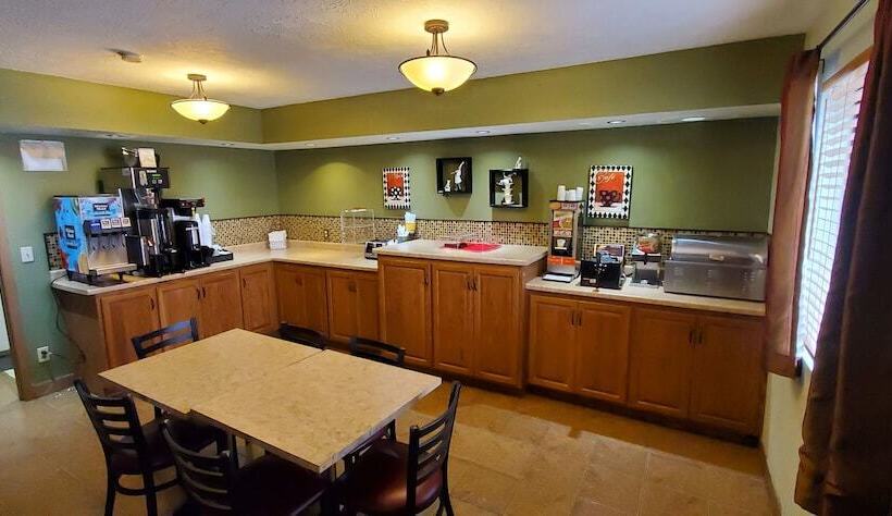 هتل Cottonwood Inn And Conference Center