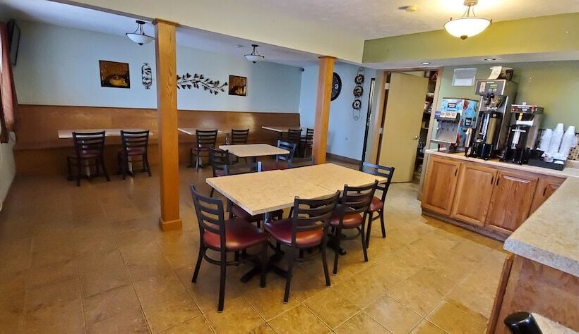 هتل Cottonwood Inn And Conference Center