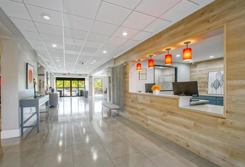 Отель Country Inn & Suites By Radisson, New Orleans I10 East, La