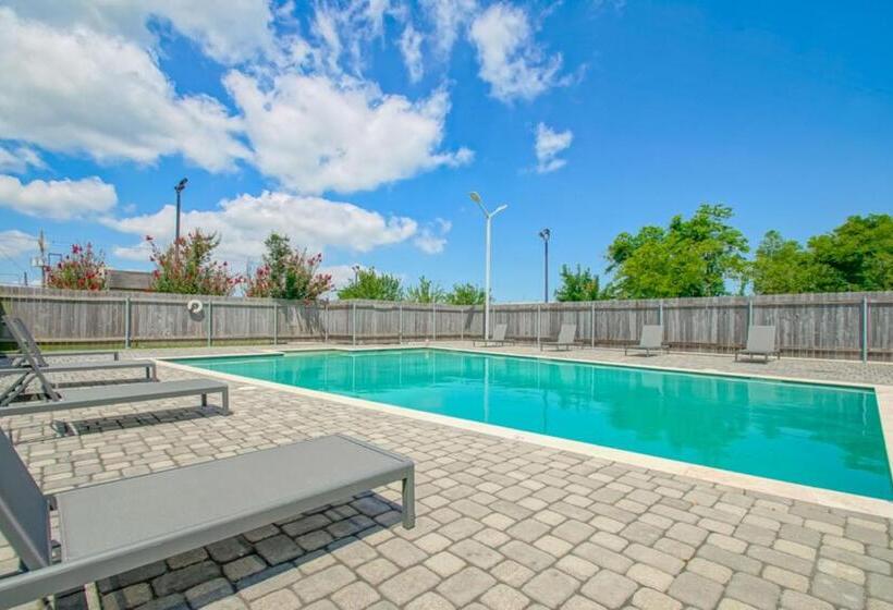 فندق Country Inn & Suites By Radisson, New Orleans I10 East, La