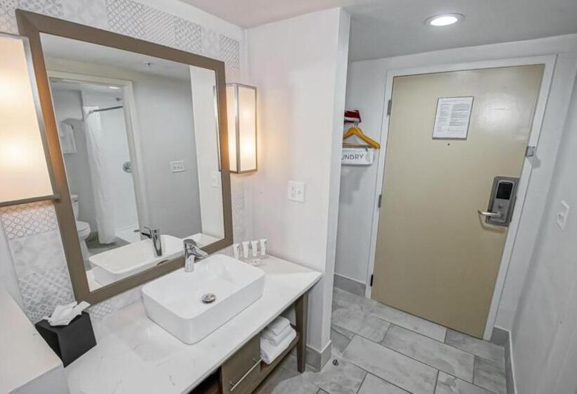 فندق Country Inn & Suites By Radisson, New Orleans I10 East, La