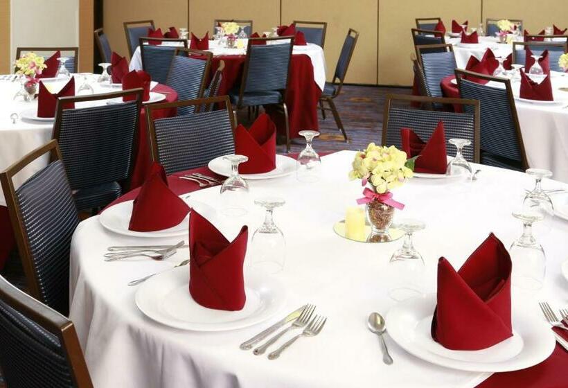 Отель Courtyard By Marriott Riverside Ucr/moreno Valley Area