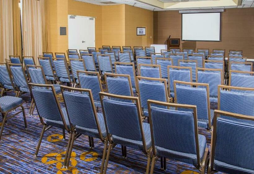 Отель Courtyard By Marriott Riverside Ucr/moreno Valley Area