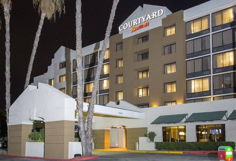 Отель Courtyard By Marriott Riverside Ucr/moreno Valley Area