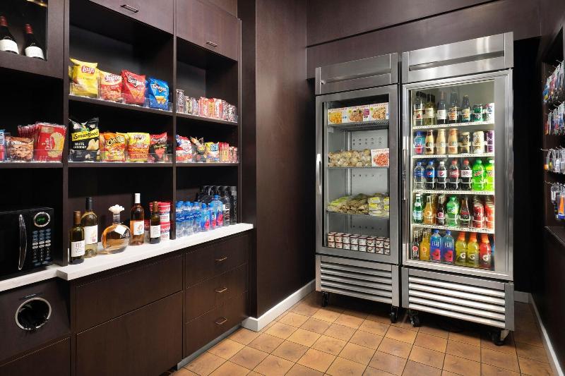 فندق Courtyard By Marriott Santa Rosa