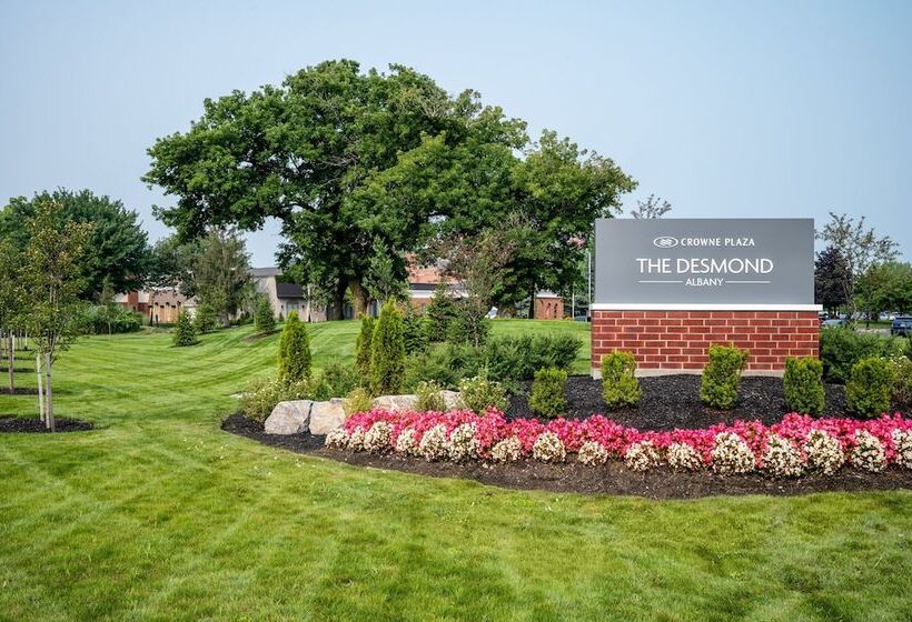 בית מלון כפרי Crowne Plaza Albany  The Desmond