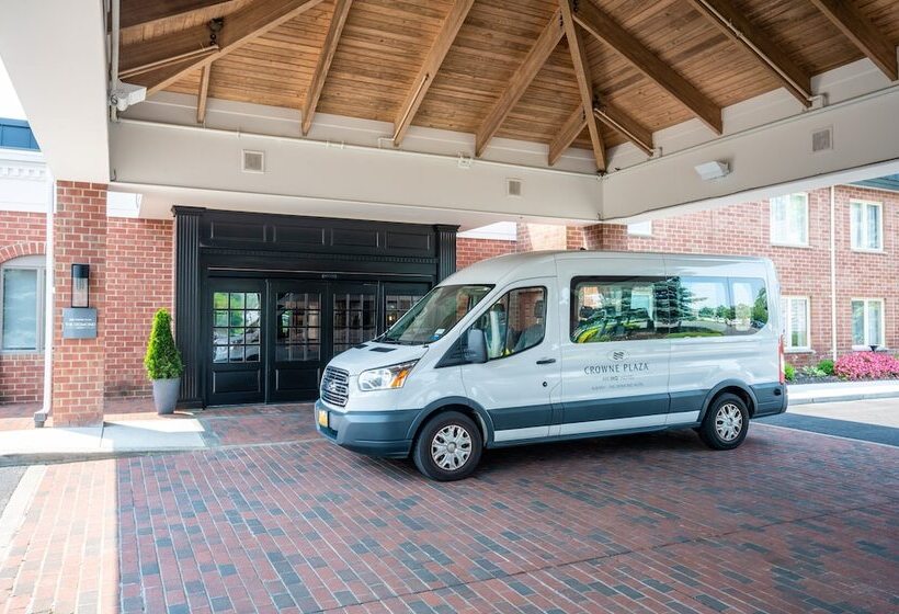 בית מלון כפרי Crowne Plaza Albany  The Desmond