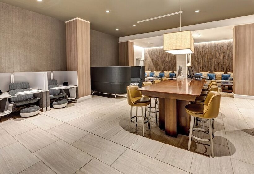 בית מלון כפרי Crowne Plaza Dulles Airport, An Ihg