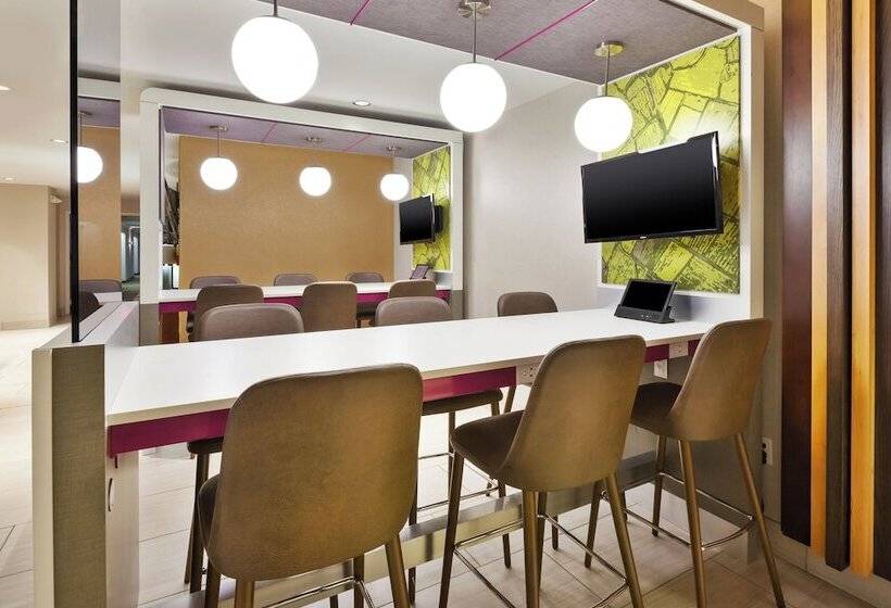 בית מלון כפרי Crowne Plaza Dulles Airport, An Ihg