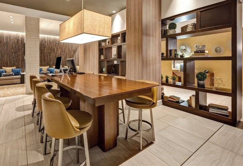 בית מלון כפרי Crowne Plaza Dulles Airport, An Ihg