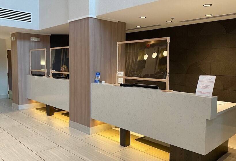 בית מלון כפרי Crowne Plaza Dulles Airport, An Ihg