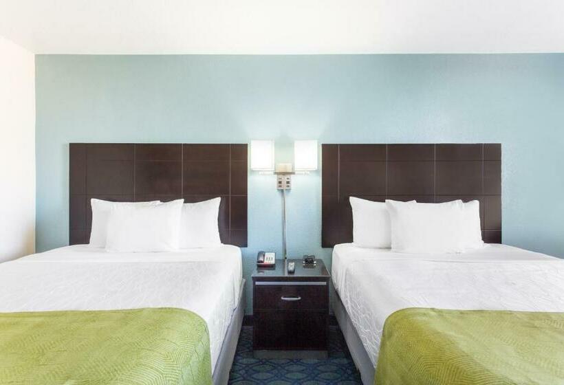 فندق La Quinta Inn & Suites By Wyndham Oakland Airport Coliseum
