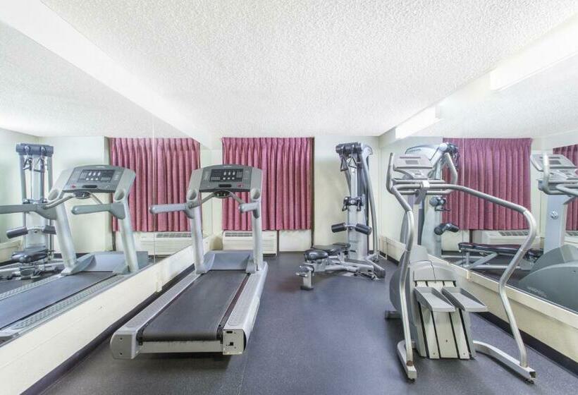 فندق La Quinta Inn & Suites By Wyndham Oakland Airport Coliseum