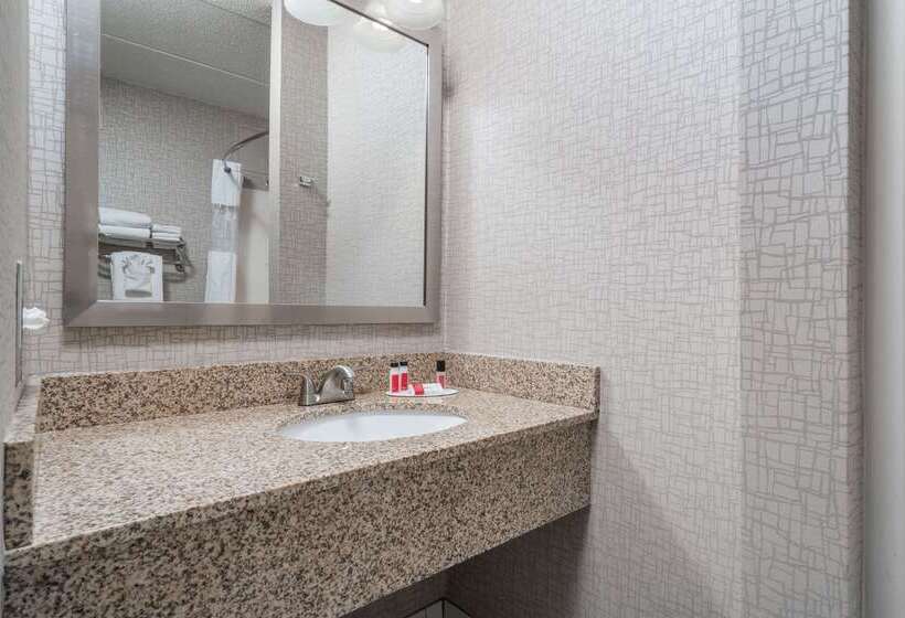 Days Hotel By Wyndham University Ave Se