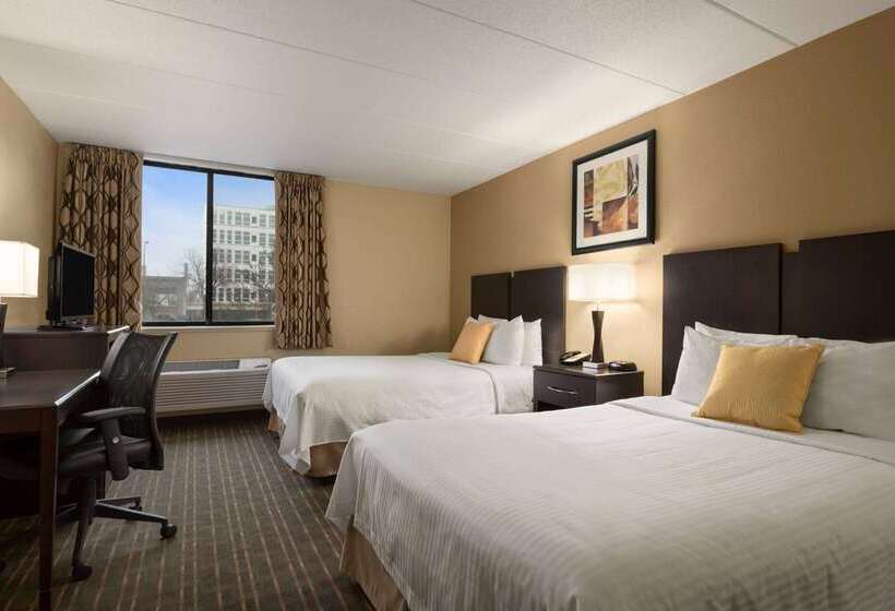 Days Hotel By Wyndham University Ave Se