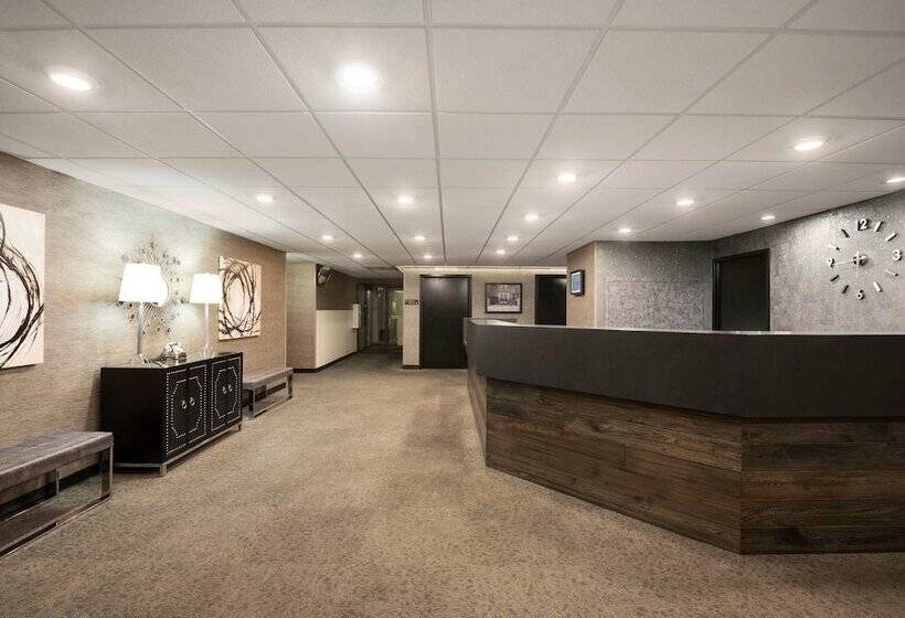 Days Hotel By Wyndham University Ave Se