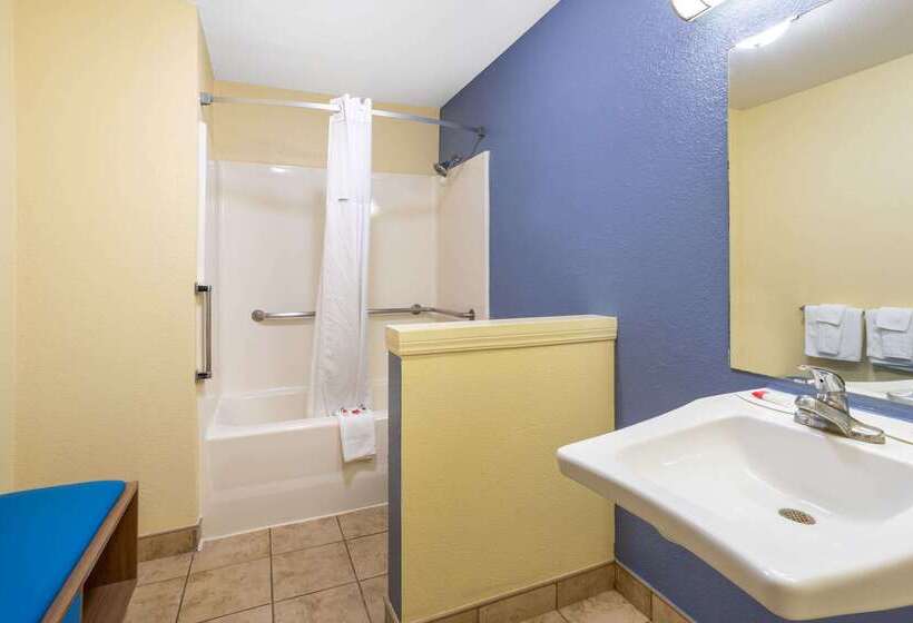 فندق Days Inn By Wyndham Alamogordo