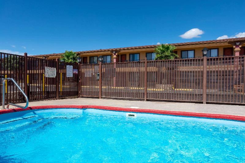 فندق Days Inn By Wyndham Alamogordo