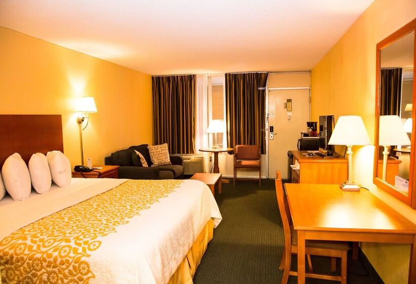 هتل Days Inn By Wyndham Alexandria South
