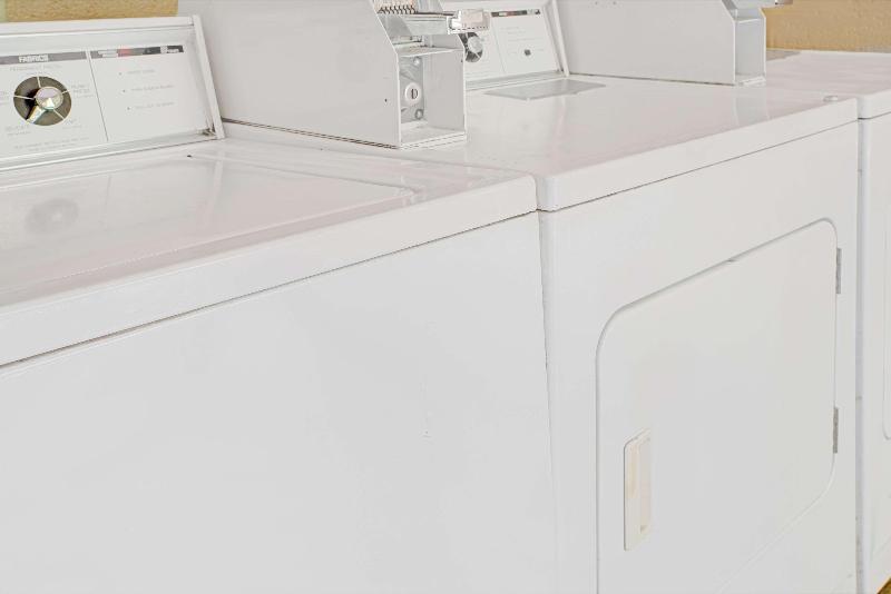 호텔 Days Inn By Wyndham Alexandria South