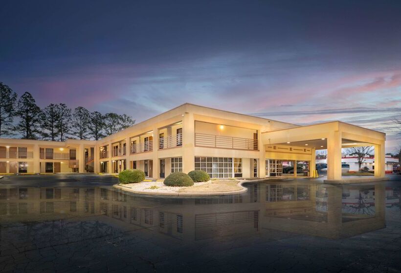 فندق Days Inn By Wyndham Atlanta Stone Mountain