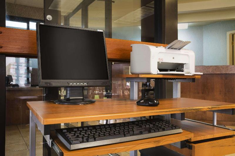 فندق Days Inn By Wyndham Atlanta Stone Mountain