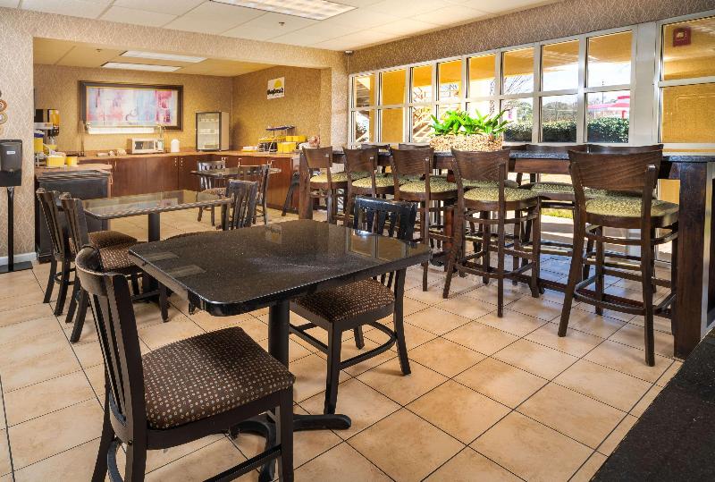 호텔 Days Inn By Wyndham Atlanta Stone Mountain