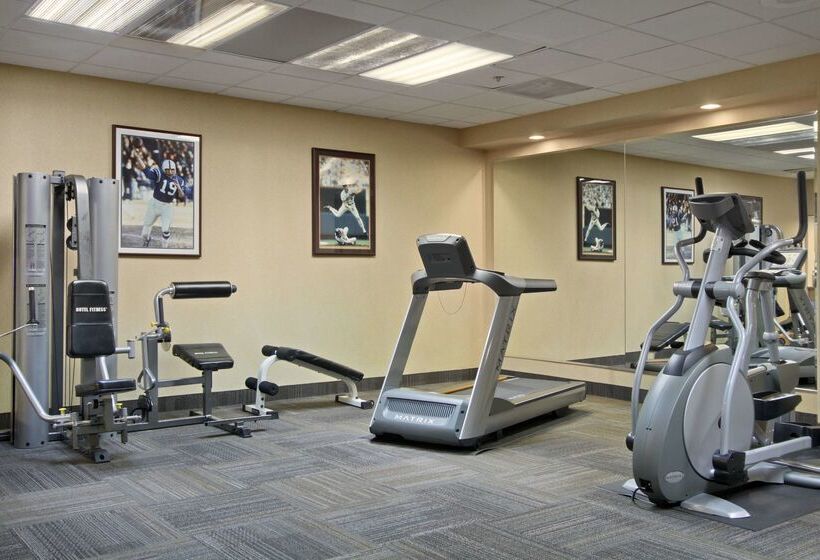 בית מלון כפרי Days Inn By Wyndham Baltimore Inner Harbor