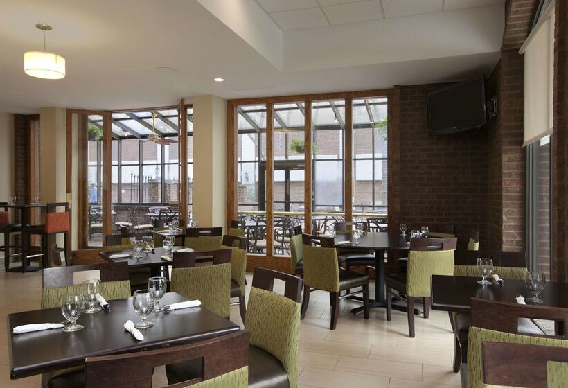 هتل Days Inn By Wyndham Baltimore Inner Harbor