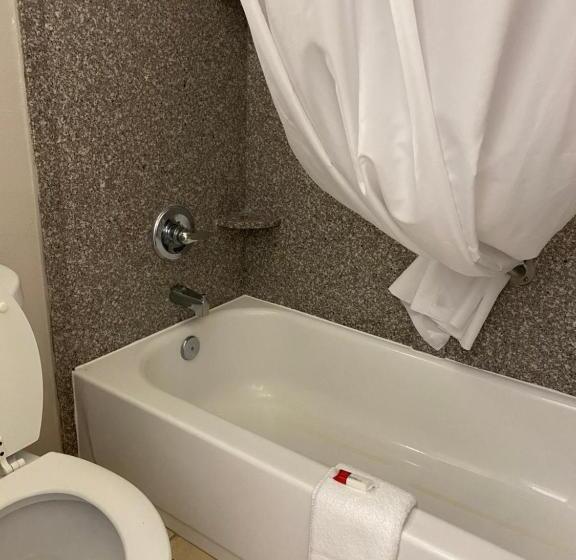 ホテル Days Inn By Wyndham Brunswick/st. Simons Area