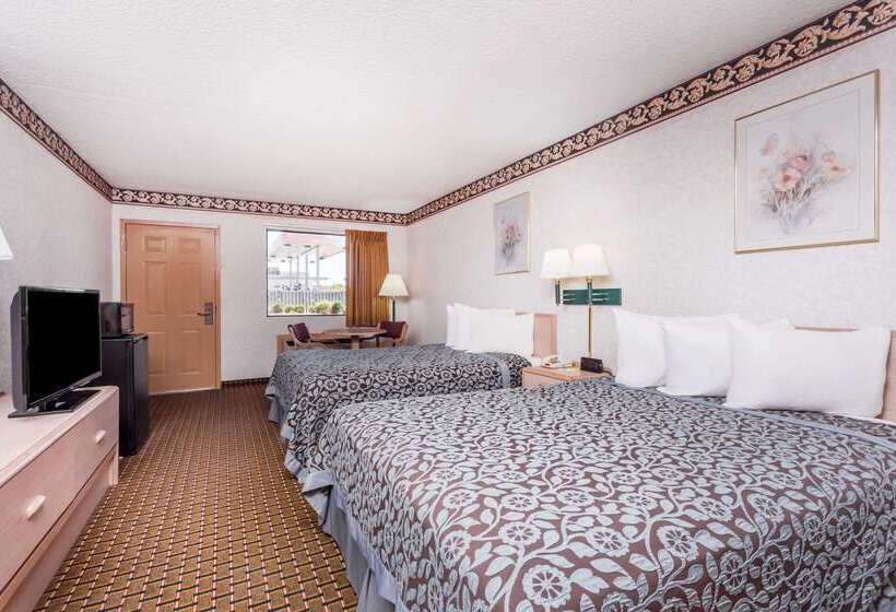 호텔 Days Inn By Wyndham Byron