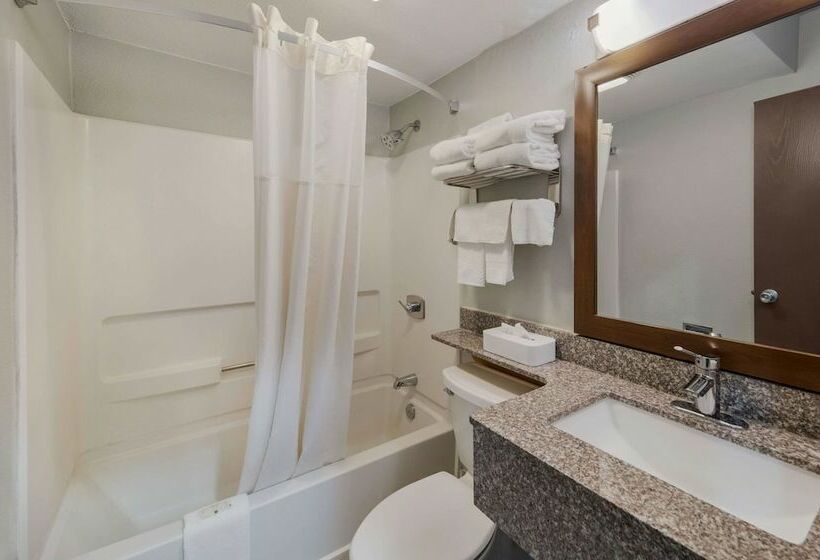 ホテル Quality Inn  Denton