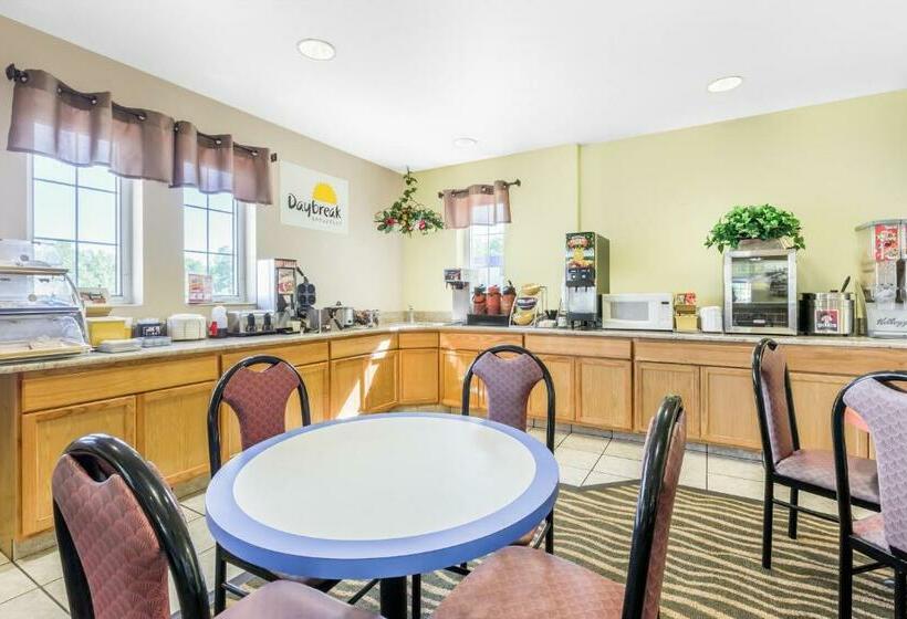 酒店 Days Inn By Wyndham Des Moines Merle Hay