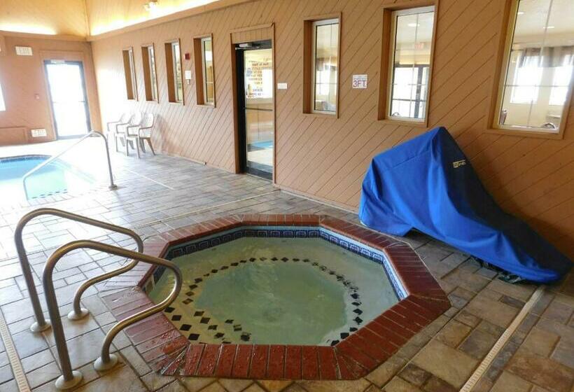 هتل Days Inn By Wyndham Des Moines Merle Hay