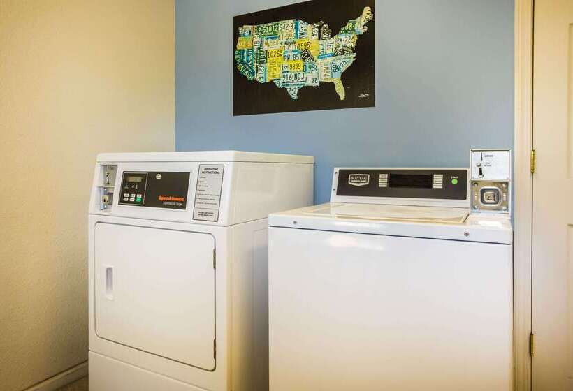 酒店 Days Inn By Wyndham Florence Near Civic Center