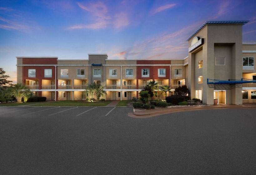 فندق Days Inn By Wyndham Florence Near Civic Center