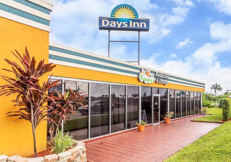ホテル Days Inn By Wyndham Fort Lauderdale Oakland Park Airport N