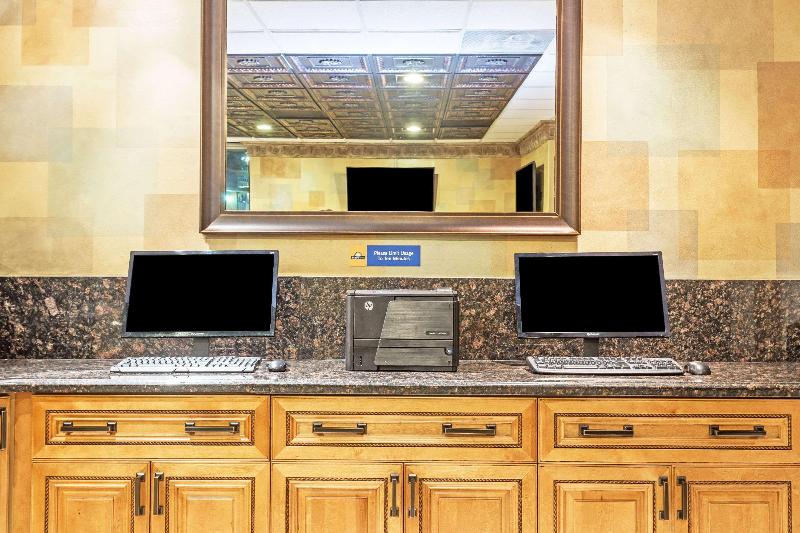 ホテル Days Inn By Wyndham Fort Lauderdale Oakland Park Airport N