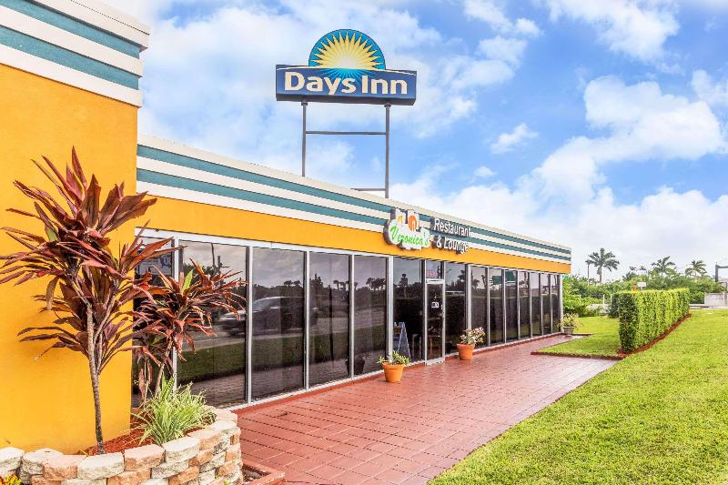 ホテル Days Inn By Wyndham Fort Lauderdale Oakland Park Airport N