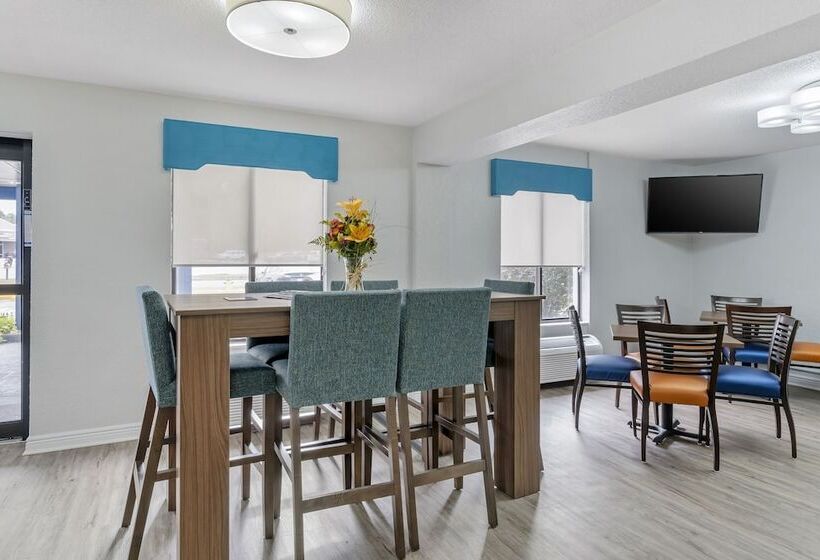 酒店 Clarion Pointe