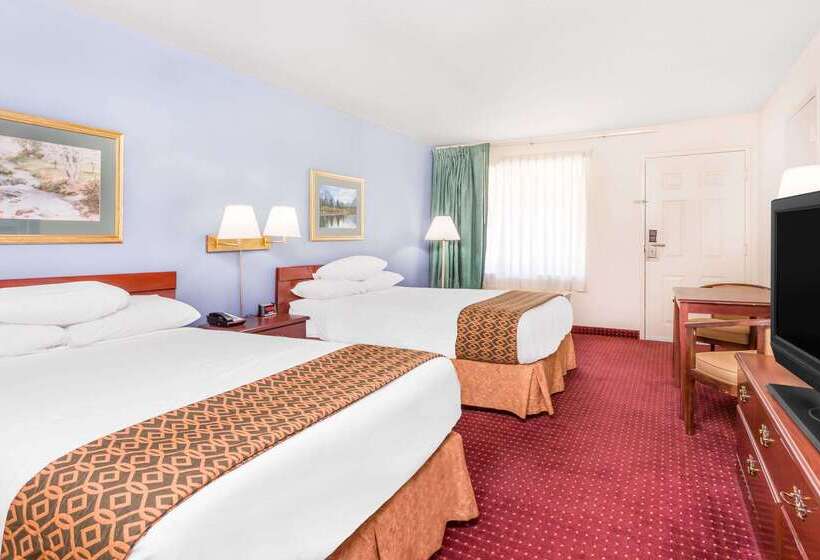 فندق Days Inn By Wyndham Lavonia