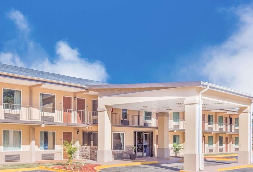 فندق Days Inn By Wyndham Lavonia