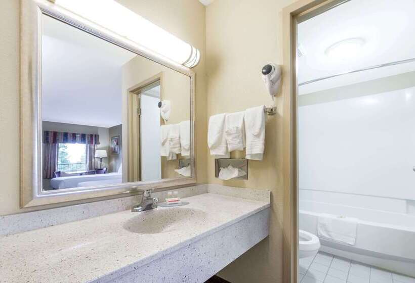 فندق Days Inn Lexington Se Hamburg