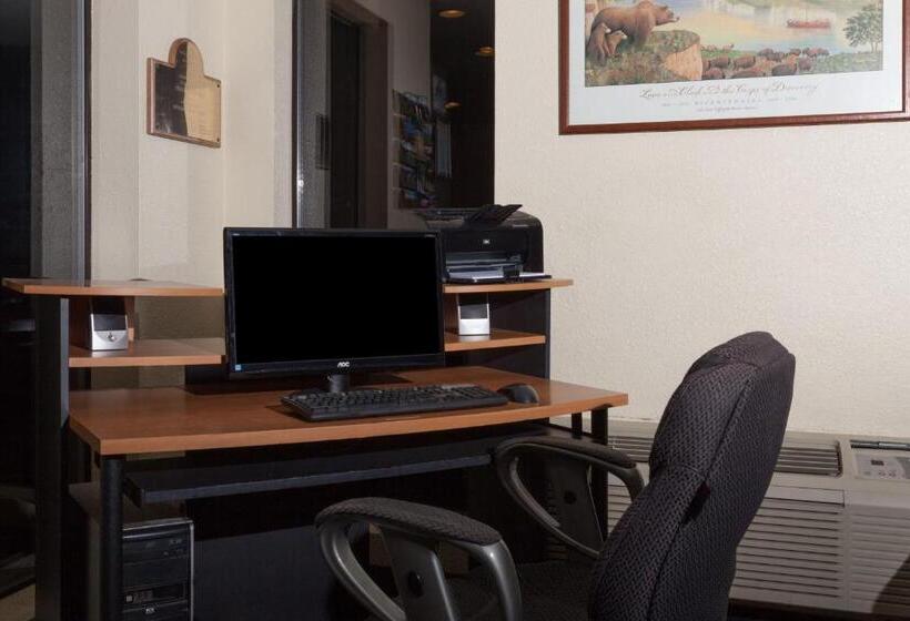 هتل Days Inn By Wyndham Missoula Airport