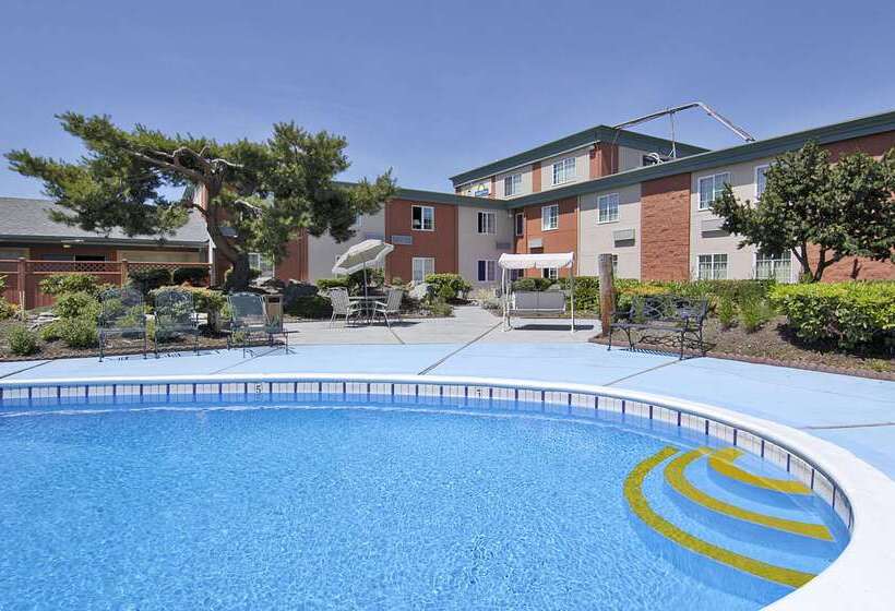 酒店 Days Inn By Wyndham Mt. Vernon