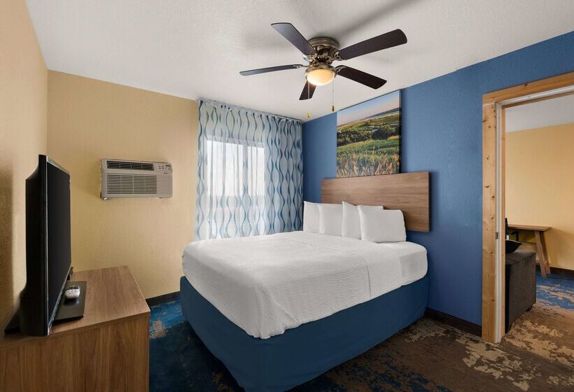 Отель Days Inn By Wyndham Newton